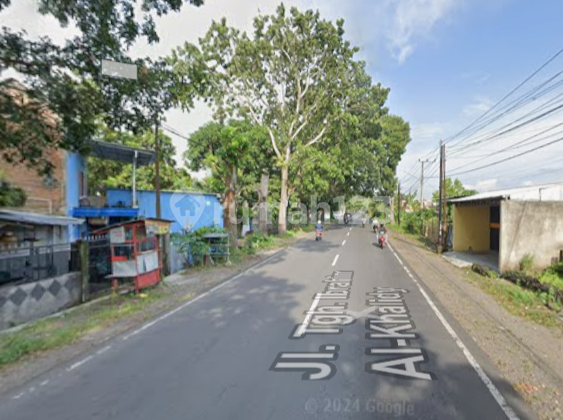 Tanah dekat jalan raya Kuripan Lombok Barat 