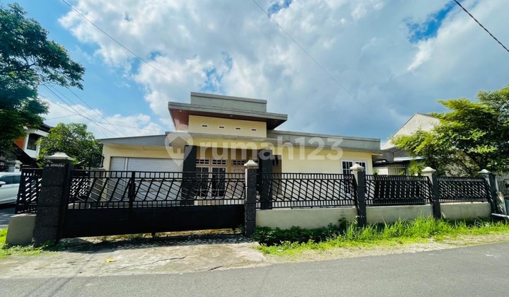 House Near Epicentrum Mall, Mataram City