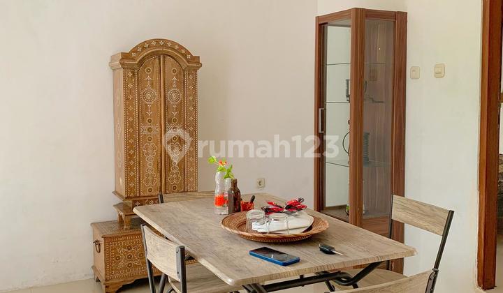 Rumah di kompleks Royal Village Sandik 2