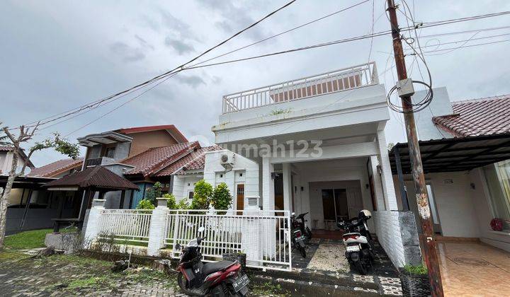 Rumah di kompleks Meninting  1