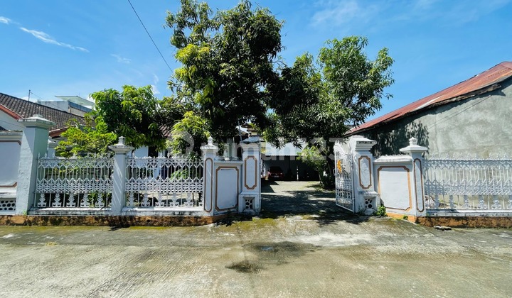 House in Pepabri Pagesangan Complex