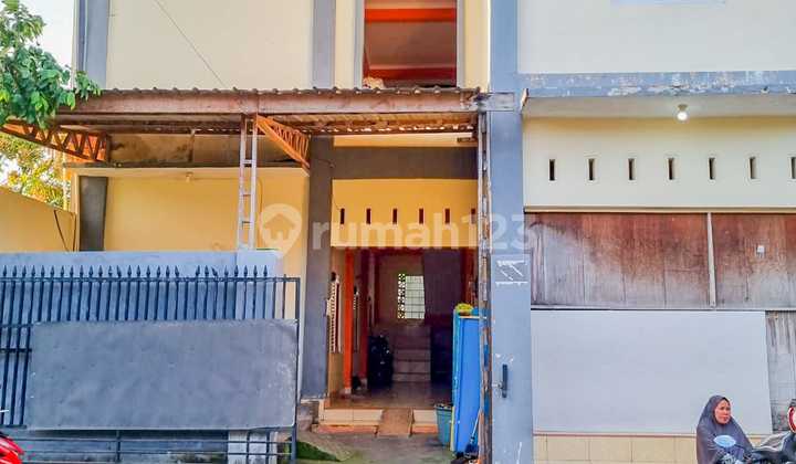 Boarding house near UIN campus and Muhammadiyah Mataram campus.