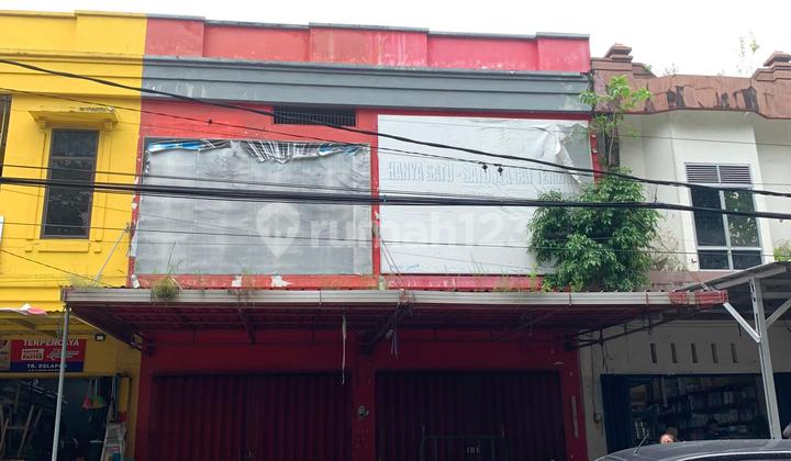 2 strategic shop house units in front of Cemare Market, Mataram 1