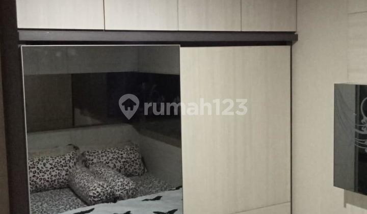 Apartemen 1 Bedroom dengan Premium Furniture Tinggal Bawa Koper Lokasi Strategis Harga Investor 2