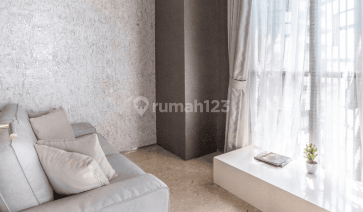 Senopati Suites Apartment 2 Bedrooms + Study Room With High Ceiling