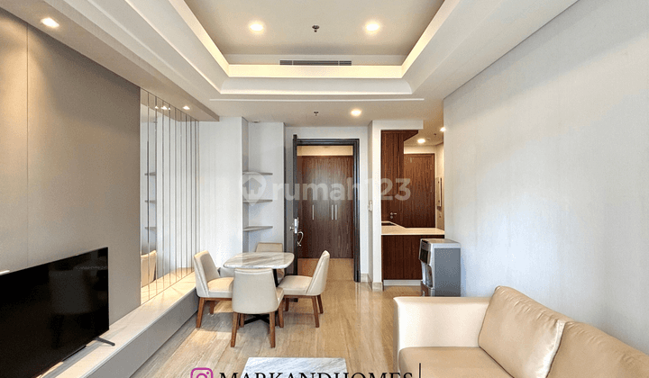 Murah Apartemen South Hills, 2 Bedrooms, Nice Furnished