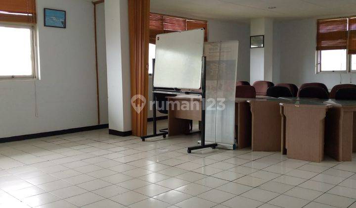 Gedung 3 Lantai Gedung Dibawah Njop di Gunung Sahari 17