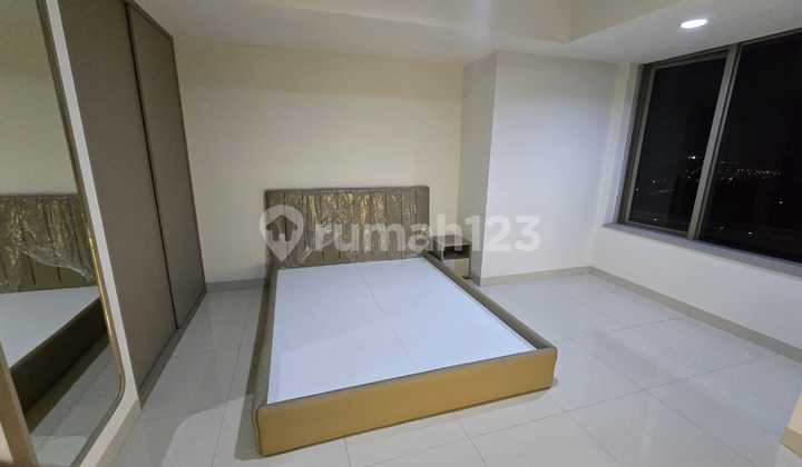 Apartment Type Studio Di Orange County Tower Glendale Full Furnished  2