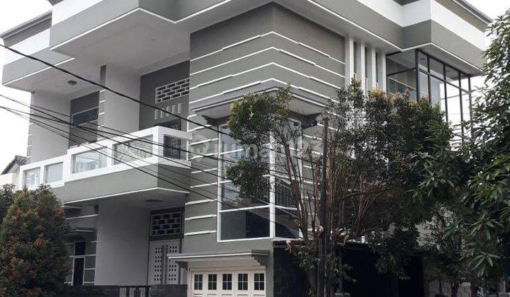 Rumah Bagus 3 Lantai Luas Di Sektor 7C Gading Serpong  1