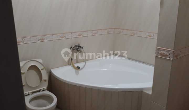 Nice 2-Story House in Duri Kepa, West Jakarta 2