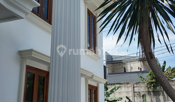 Rumah Sultan di Puspitaloka BSD Rumah Bagus Nyaman Dan Luas Ada Swimming Pool nya 