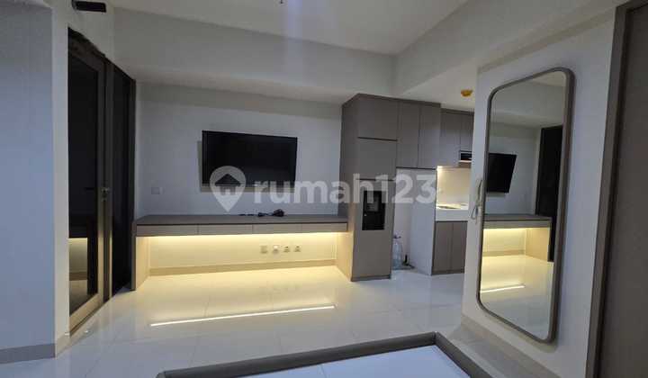 Studio Apartment in Orange County Tower Glendale Fully Furnished