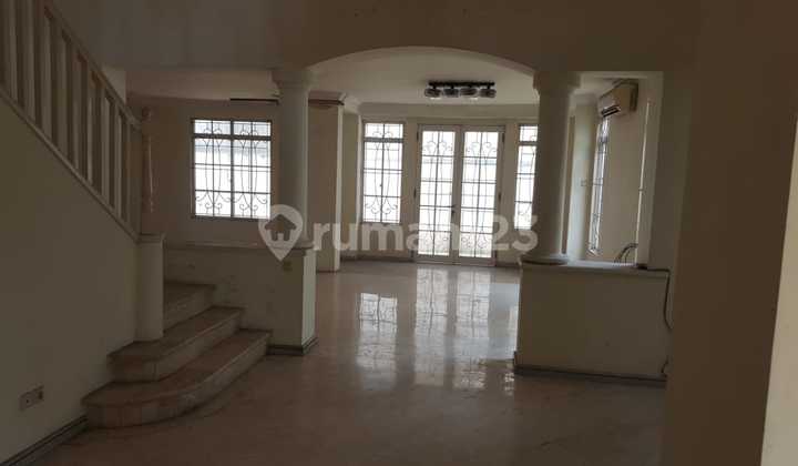 Rumah Bagus 2 Lantai Harga BU Lippo Karawaci Utara  2