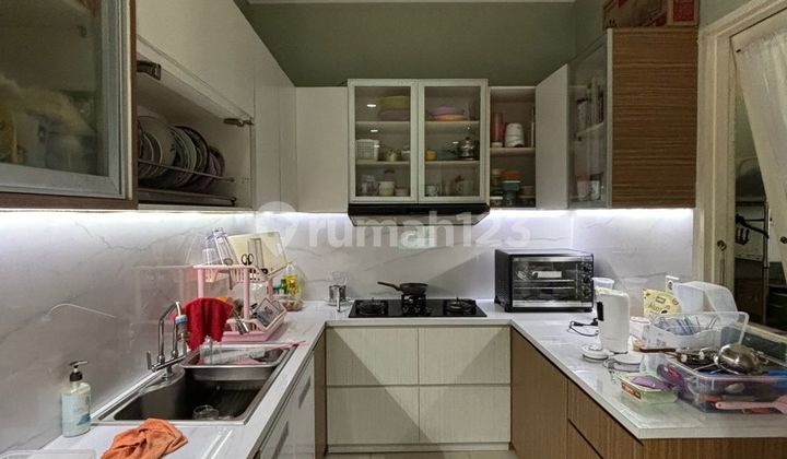 Two-Story House In Pondok Hijau Golf Cluster Chalcedony Gading Serpong 2