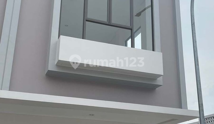 Shop House, 2 Floors Ready to Use in Aniva Grande, Busy Area in Gading Serpong Shop House, 2 Floors Ready to Use in Aniva Grande, Busy Area in Gading Serpong