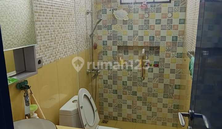 Rumah 2 Lantai Full Furnished di Gading Serpong