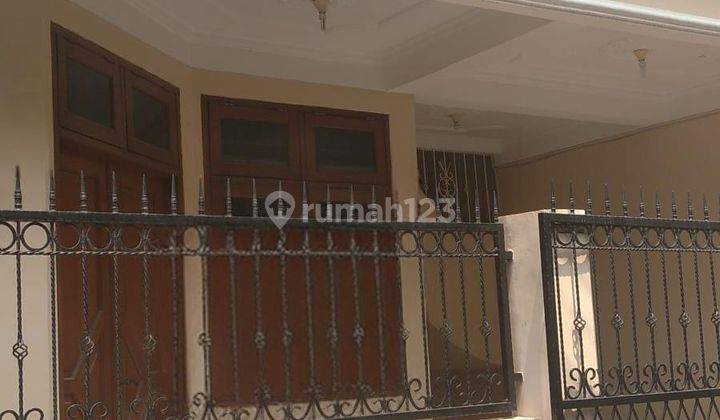 Rumah Bagus 2 Lantai Di Menteng Dalam Tebet Jakarta Selatan Bisa Nego  2