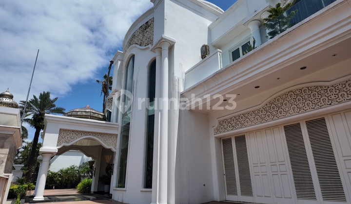 Rumah Super Mewah dan Luas di Pantai Mutiara Jakarta Utara 2