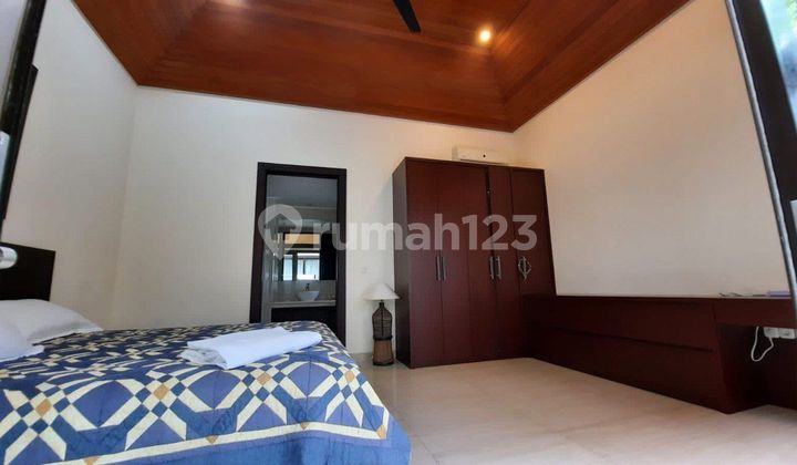 Rumah Bagus Ada Swimming Pool Nya Di Taman Diponegoro Lippo Karawaci  2