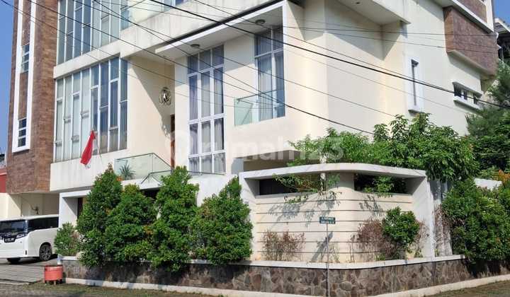 Rumah Mewah Di Citra Garden City 2 Jakarta Barat 4Lantai 