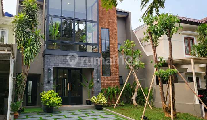 Rumah Mewah Super Bagus Dan Asri Di Cluster Versailles BSD CITY  1