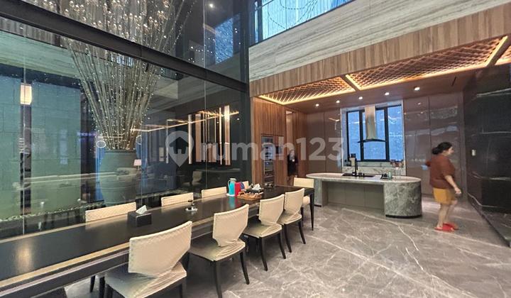 Rumah Mewah 4 Lantai di Pik Trimaran Permai Furnish Luas 20X30