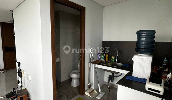 The Smith Soho Alam Sutera Tangerang Lantai 10, Luas 136 m2, Hoek