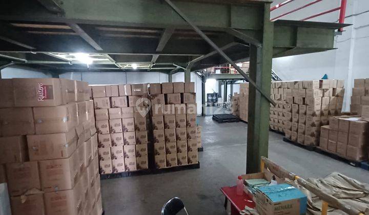 Gudang di Lodan Jakarta Utara, Luas Bangunan 860m, 3 Lantai, 9,5m 2