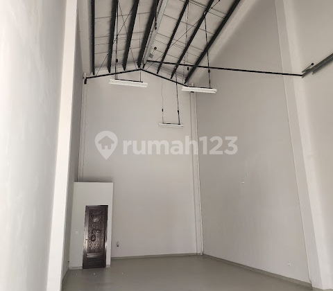 Warehouse in Biz Park Pantai Indah Kapuk 2, Land Area 120M²