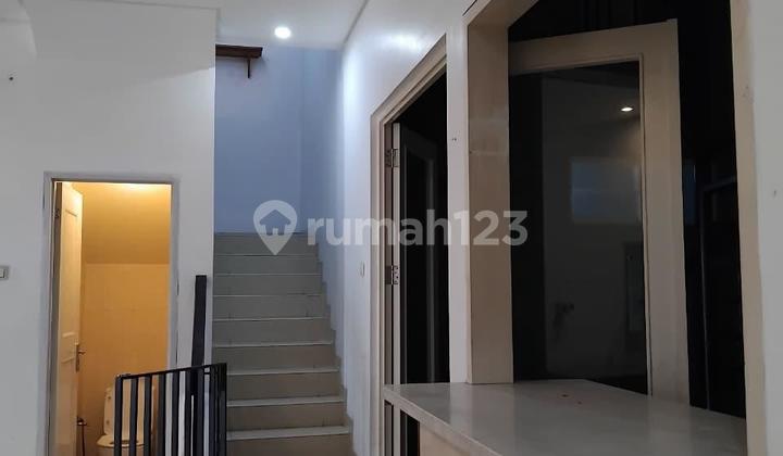 Rumah Di Puri Mansion, Uk 9x15 Semi Furnish, Shm, Hadap Utara