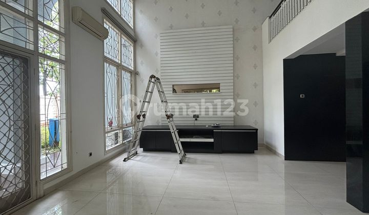 Rumah di Pik1 Siap Huni, Uk 10X20m² Hdp Barat Rumah di Pik1 Siap Huni, Uk 10X20m² Hdp Barat