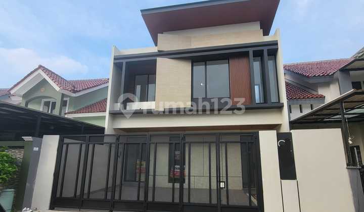 New House in Metland Puri, 9x15 Size, South Facing, 4 Bedrooms