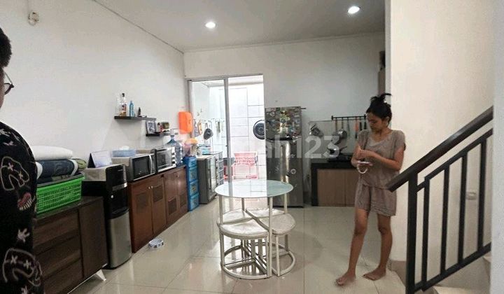 Rumah Di Green Lake City, Ukuran 6x15, 3br+1, Ac, Shm