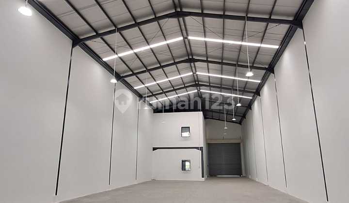 Warehouse in Karawaci, Area 660m², With 2-Story Office, Facing North Warehouse in Karawaci, Area 660m², With 2-Story Office, Facing North