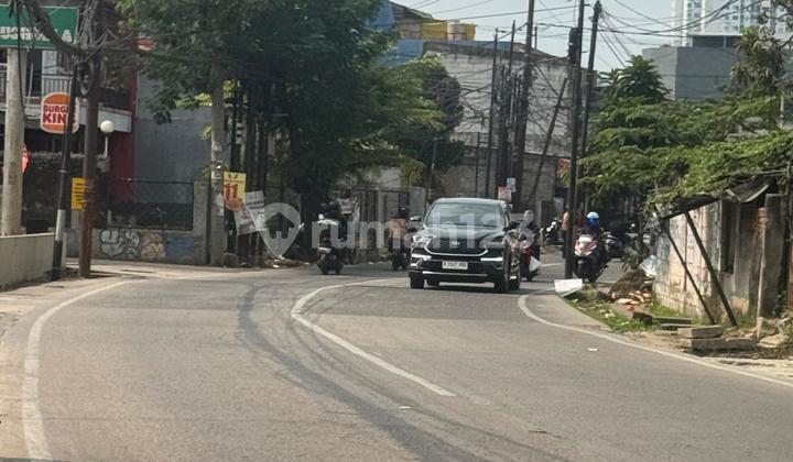 Commercial Plot Land in Karang Tengah Size 24x50m Strategic Location