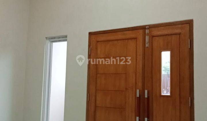 Rumah Di Simprug Poris Tangerang Luas 8.6x10 2 Lantai Shm, 1.850M 2