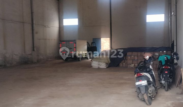 Warehouse in Tigaraksa Warehouse Complex, Tanggerang, Land Area 914M² Warehouse in Tigaraksa Warehouse Complex, Tanggerang, Land Area 914M²