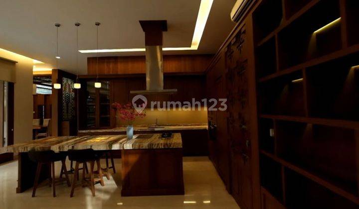 Rumah di Lippo Karawaci, Tangerang Luas 18x35m Shm Full Furnished 2