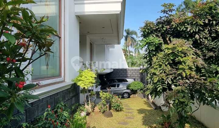 Luxury Hook House in Permata Buana, West Jakarta Ready, Area 20x23.5, Freehold Title 2