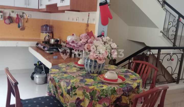 Rumah Bagus di Pantai Indah Kapuk, Lt 140M² 2