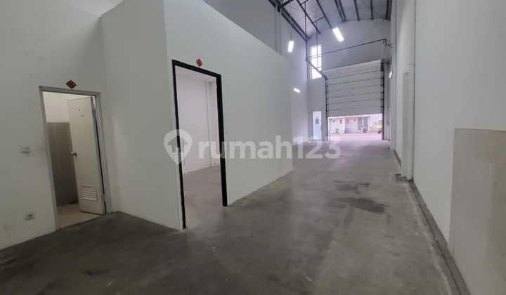 Warehouse in Bizpark Daan Mogot Size 6x24 with Office