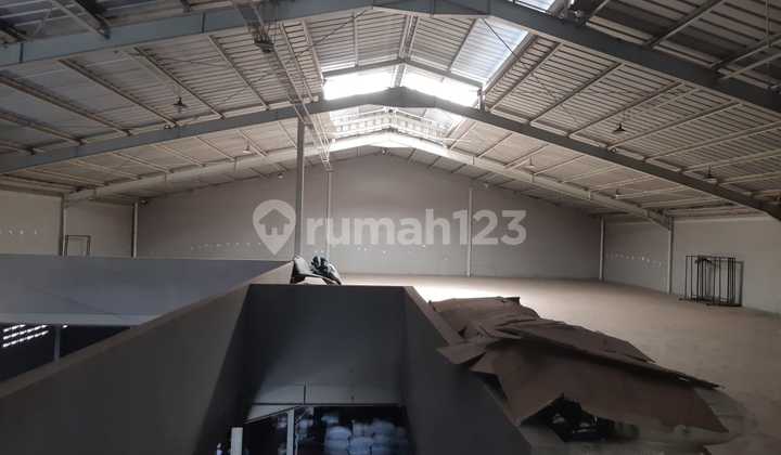 Warehouse in DPR Cipondoh, Flood-Free, Land Area 800M²