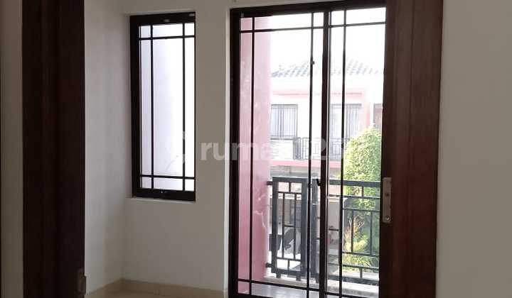 Ready House in Green Lake City Cluster Asia, Area 6x15, 3 Bedrooms with 3 ACs