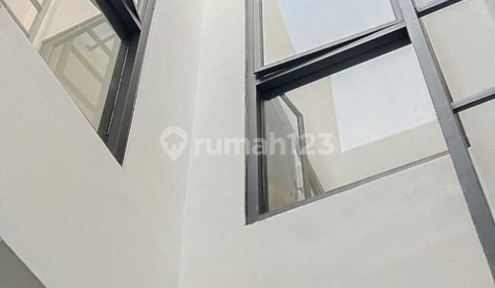 Rumah Bagus.. Cluster Favorit Di Metland Cyber City.. Lt 5x20m. Unit Brand New ! 2 Lantai. Shm. 2.8m Nego Rumah Bagus.. Cluster Favorit Di Metland Cyber City.. Lt 5x20m. Unit Brand New ! 2 Lantai. Shm. 2.8m Nego