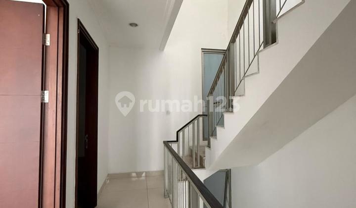 Rumah Golf Island. Cluster Favorite..Uk 6X12.5m. 3 Lantai..3.5M Nego Rumah Golf Island. Cluster Favorite..Uk 6X12.5m. 3 Lantai..3.5M Nego