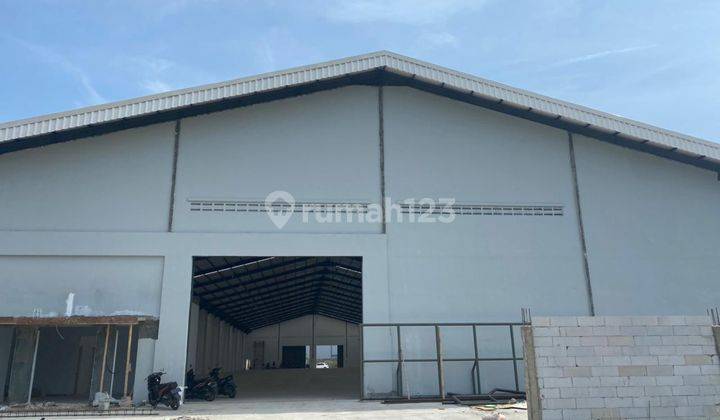 Gudang Untuk Pabrik Di Laksana Business Park, unit ready !! keamanan 24 jam, pintu gudang 2 muka, masuk kontainer, jalan lebar !! dijamin strategis ! 1