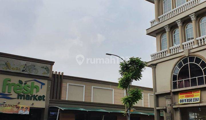 Ruko Ready Siap Pakai di Green Lake City Cipondoh Tangerang  1