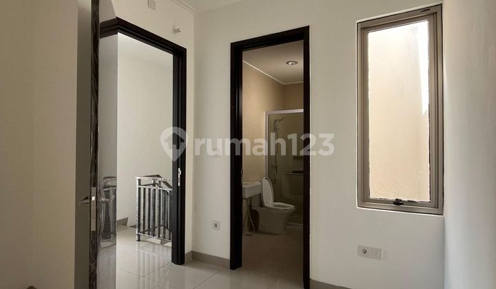 Nice House Brand New ... at Pik 2, Jl. Laksamana Yos Sudarso, Dadap, Kosambi, Tangerang, Banten.. Size 6X12.5m. 2 Floors. 2.8M Negotiable. Unit Ready ! 2
