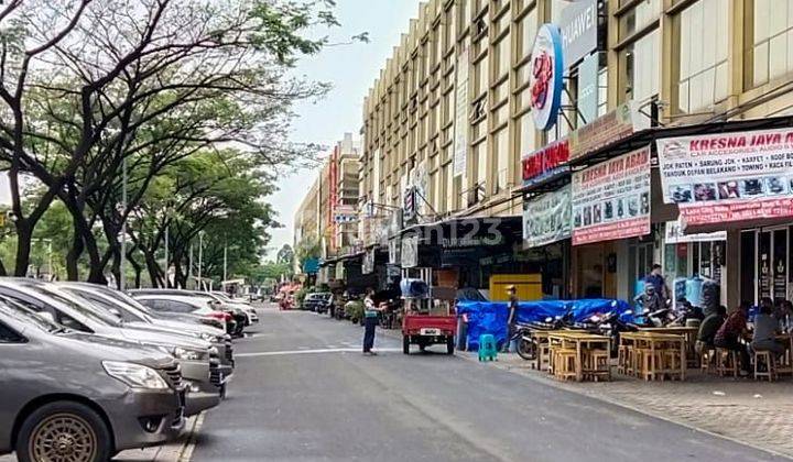 Ruko 3 Lantai Hadap Boulevard Di Green Lake City Ready  1