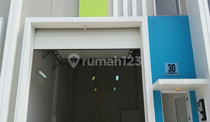 Gudang di Green Sedayu Biz Park, Jl. Daan Mogot, Kalideres, Kalideres, Kota Jakarta Barat.. Lt 6X20m. 1 Lantai. Siap Pakai. Shgb. 3M Nego Tipis